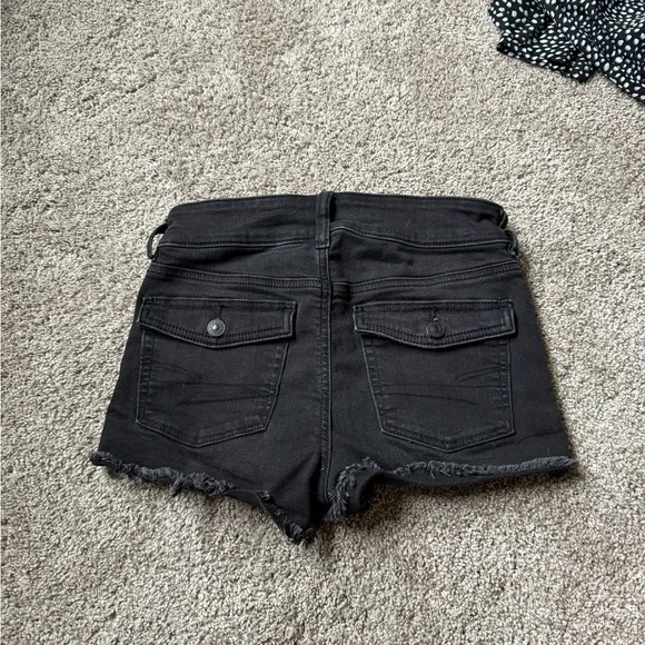 American Eagle Women's Black Denim Shorts - Picture 2 of 4